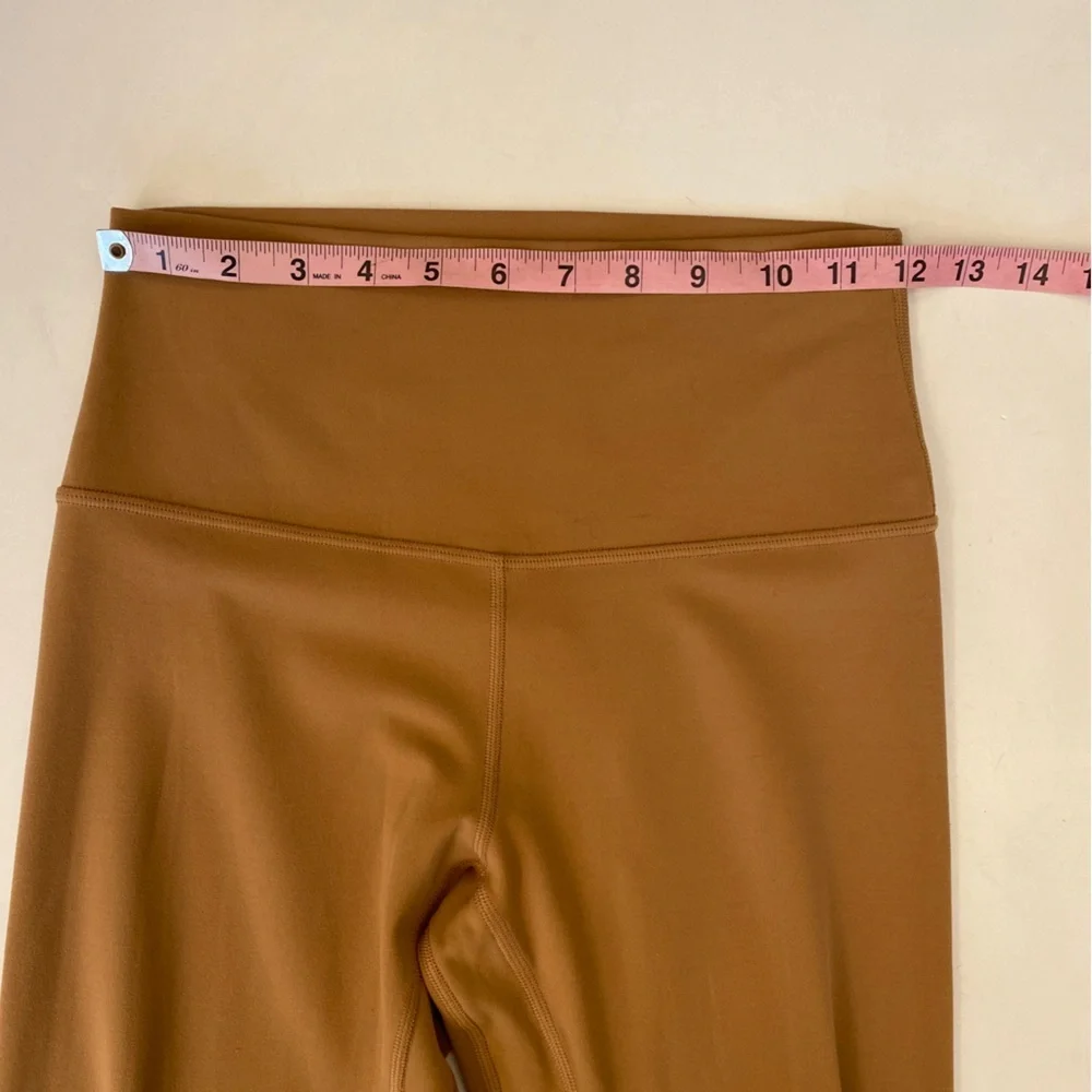 Lululemon ||‎ Align Crop 21